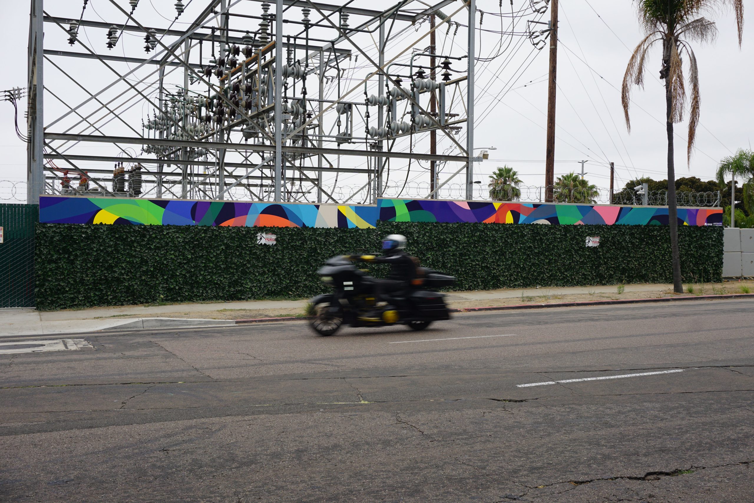 6_Right_angled_biker